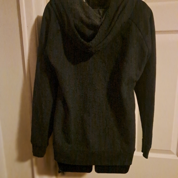 Just Be graphic Sweat shirt - Picture 2 of 3